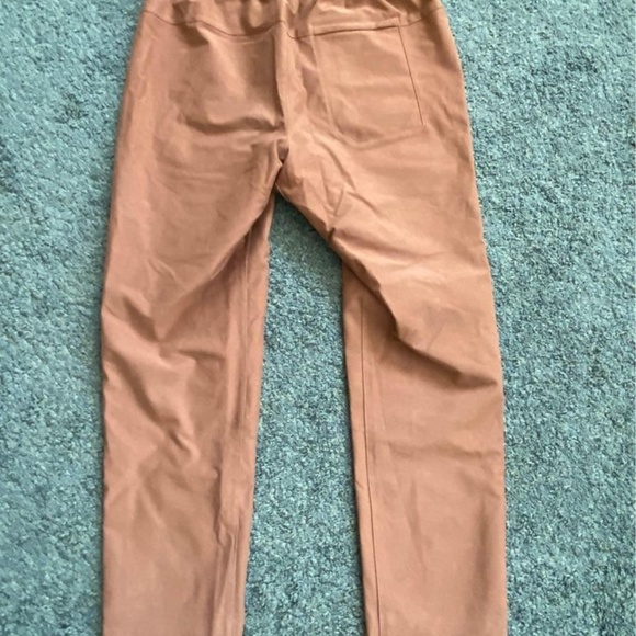 Lululemon Men's Bowline Pants - Picture 4 of 4